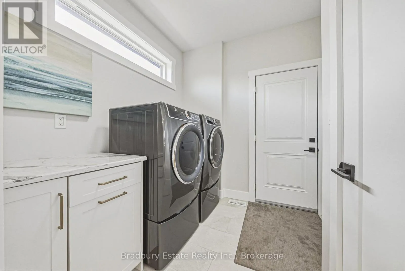 23 - 24 CRADDOCK BOULEVARD #23