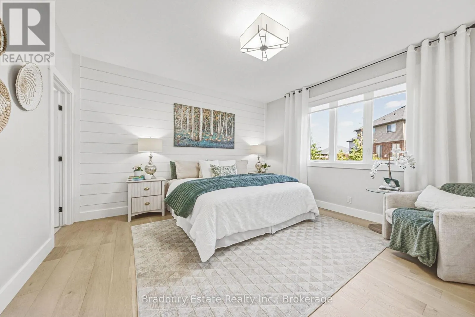 23 - 24 CRADDOCK BOULEVARD #23