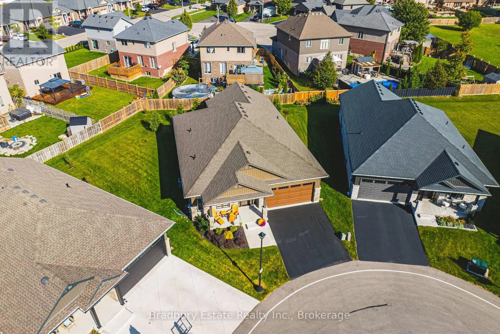 23 - 24 CRADDOCK BOULEVARD #23