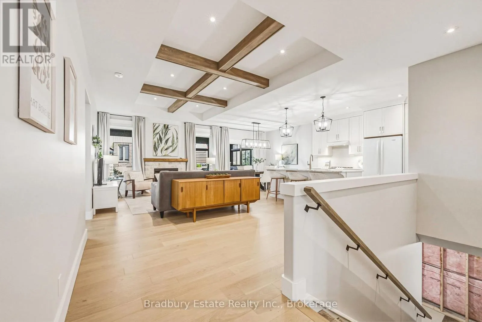 23 - 24 CRADDOCK BOULEVARD #23