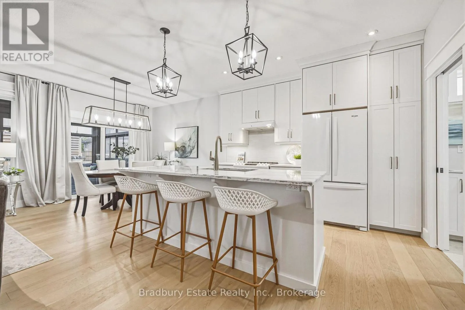 23 - 24 CRADDOCK BOULEVARD #23