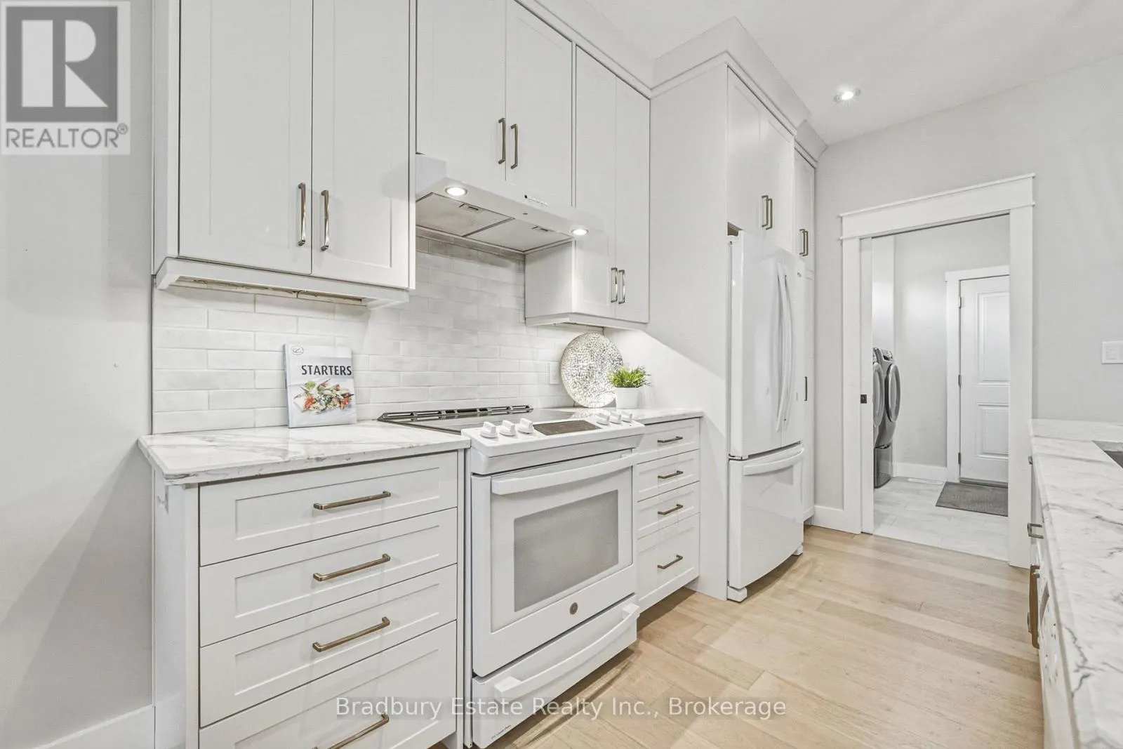 23 - 24 CRADDOCK BOULEVARD #23