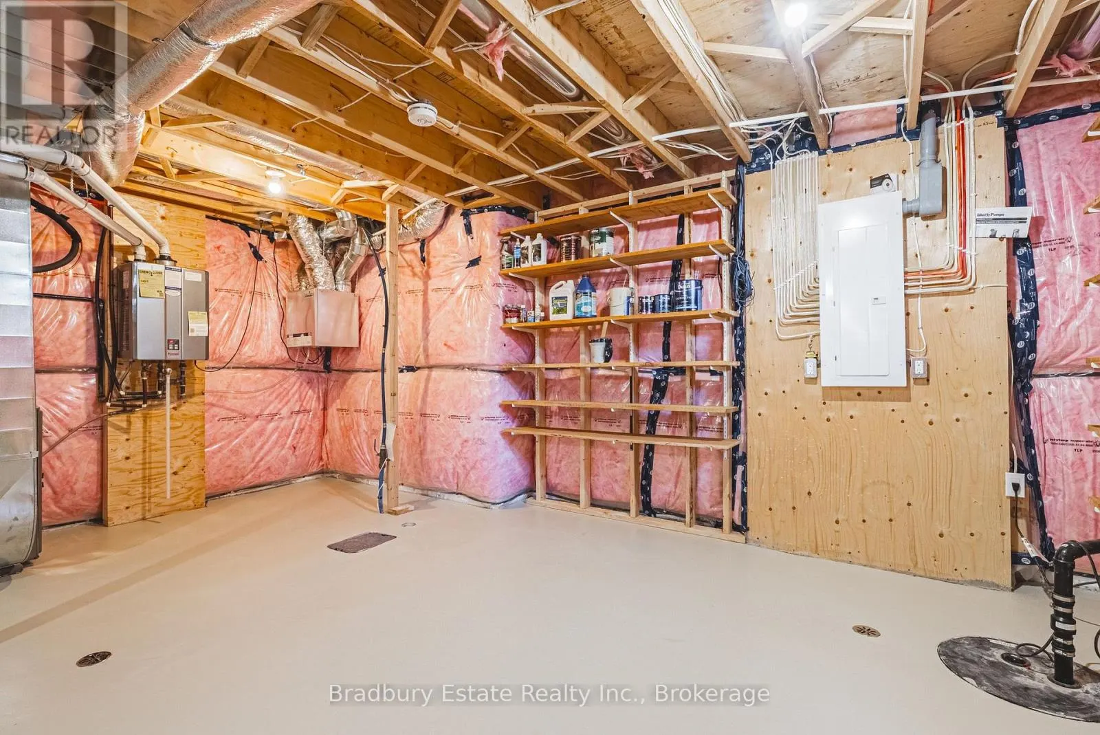 23 - 24 CRADDOCK BOULEVARD #23