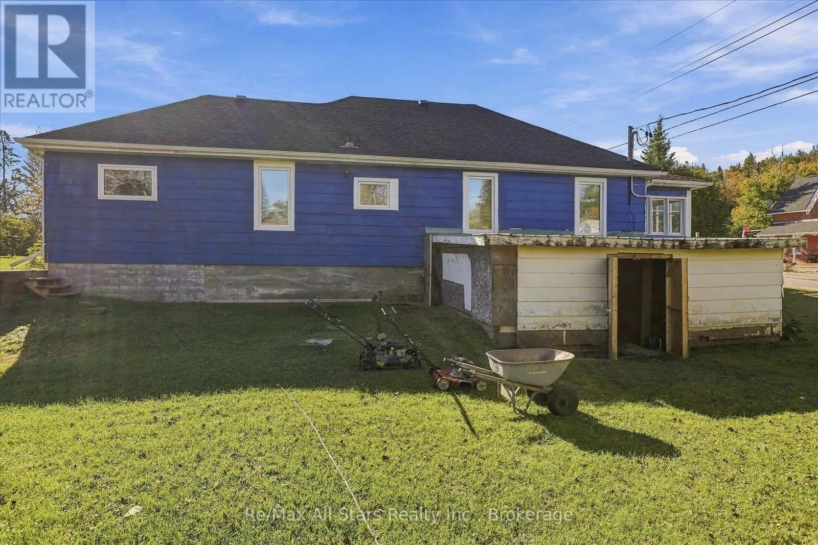 4982 MONCK ROAD