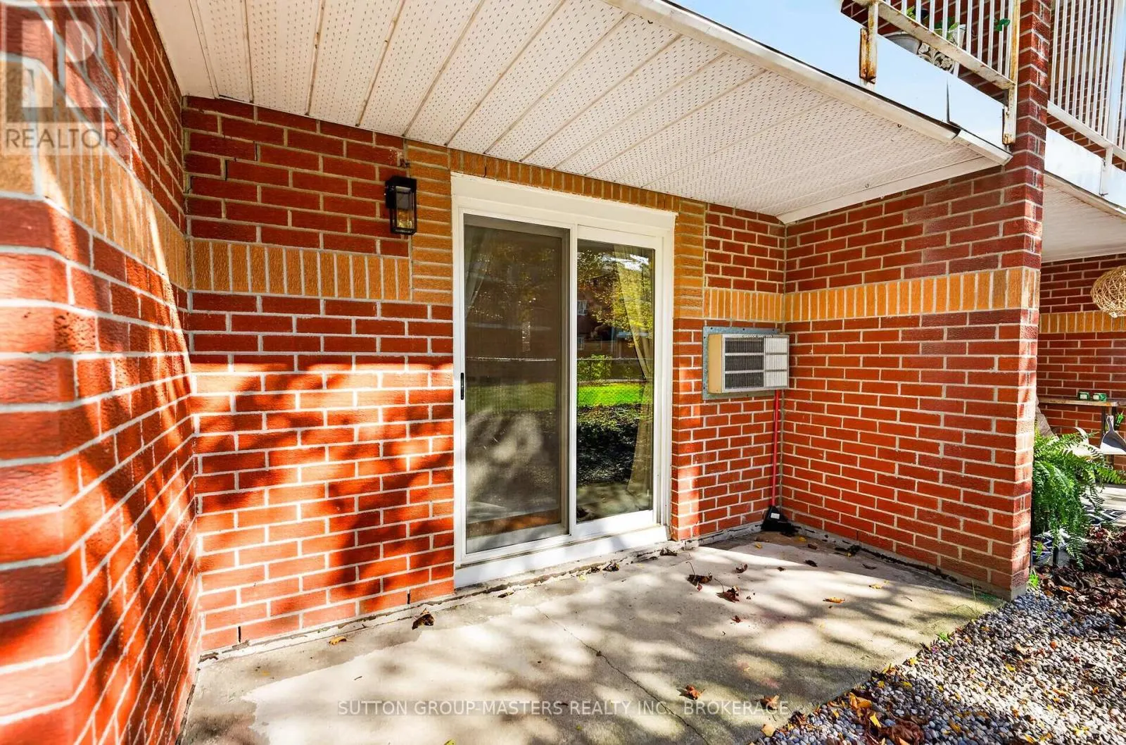 101 - 573 ARMSTRONG ROAD #101