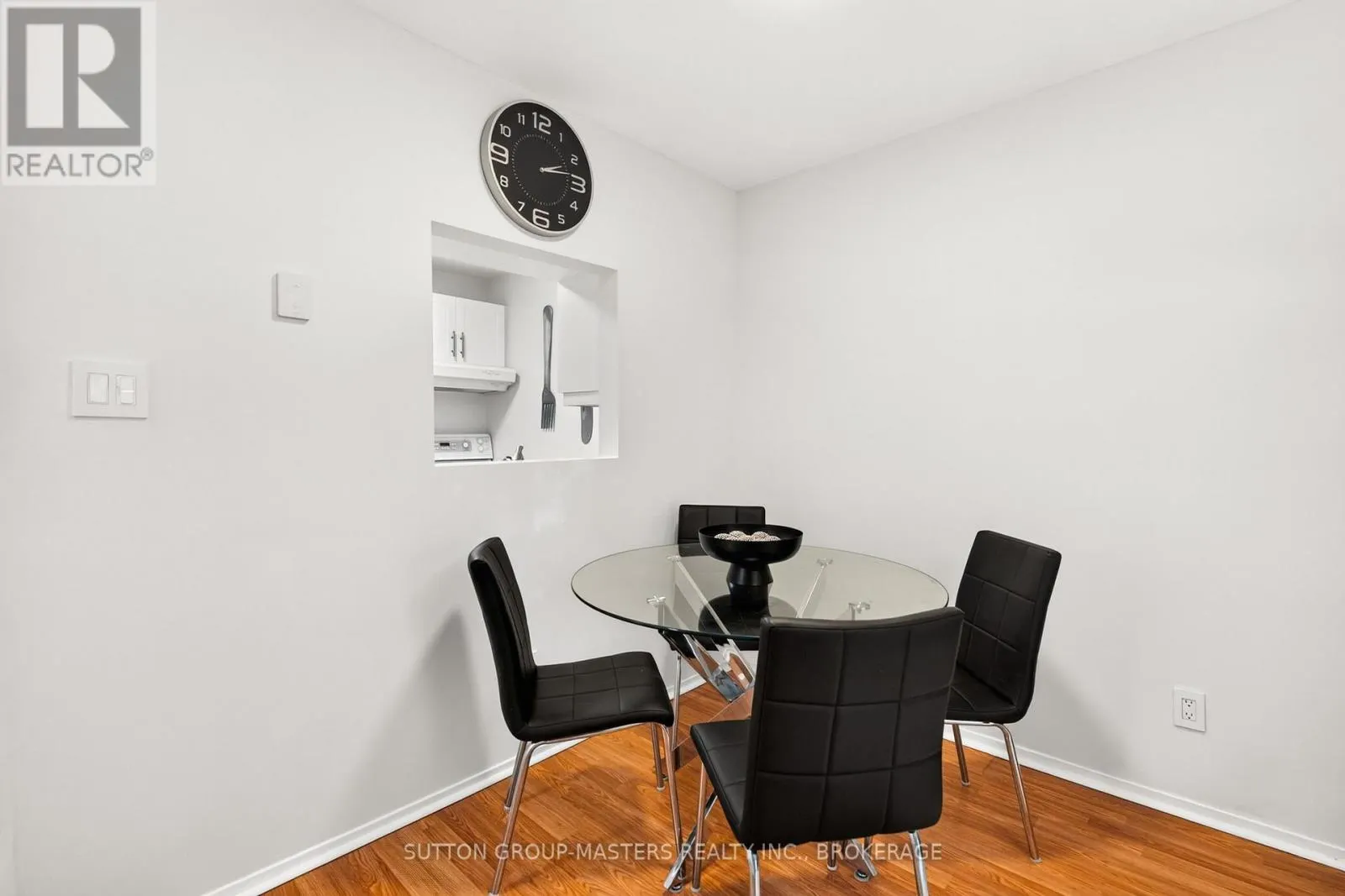101 - 573 ARMSTRONG ROAD #101