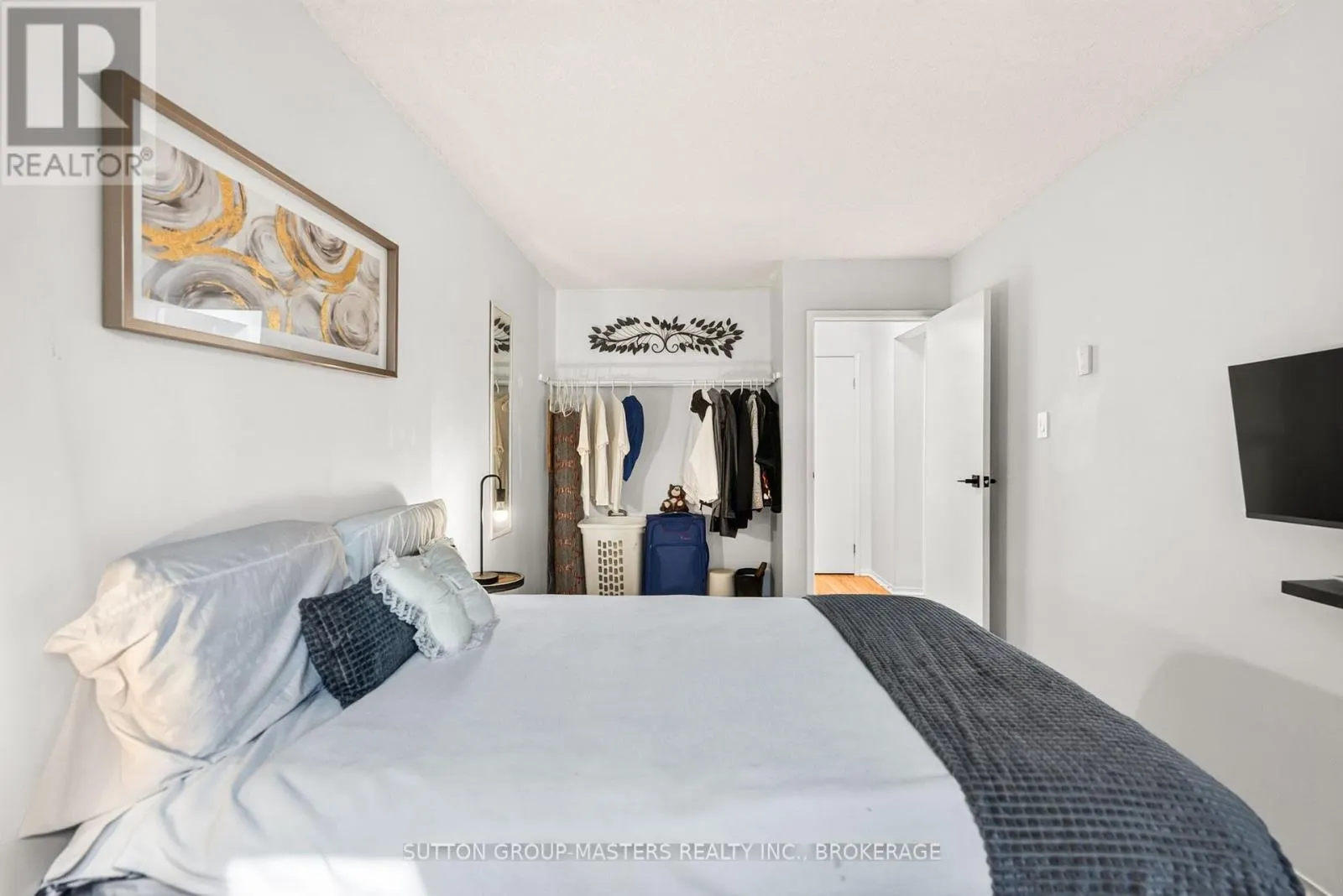 101 - 573 ARMSTRONG ROAD #101