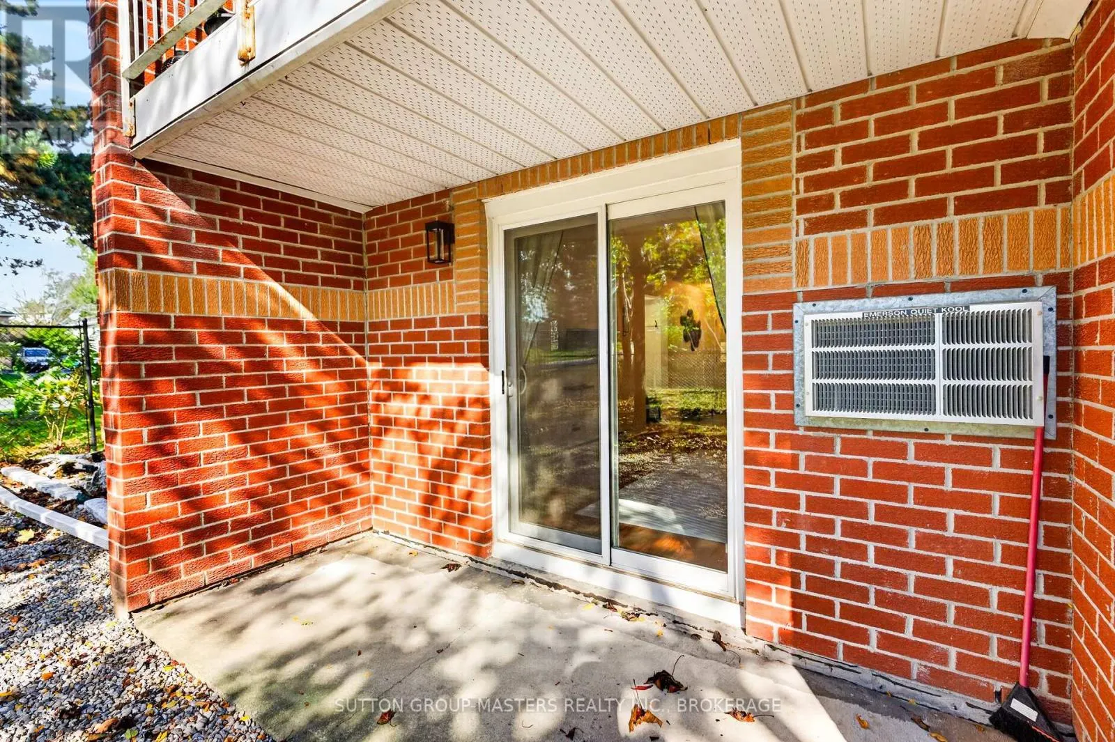 101 - 573 ARMSTRONG ROAD #101