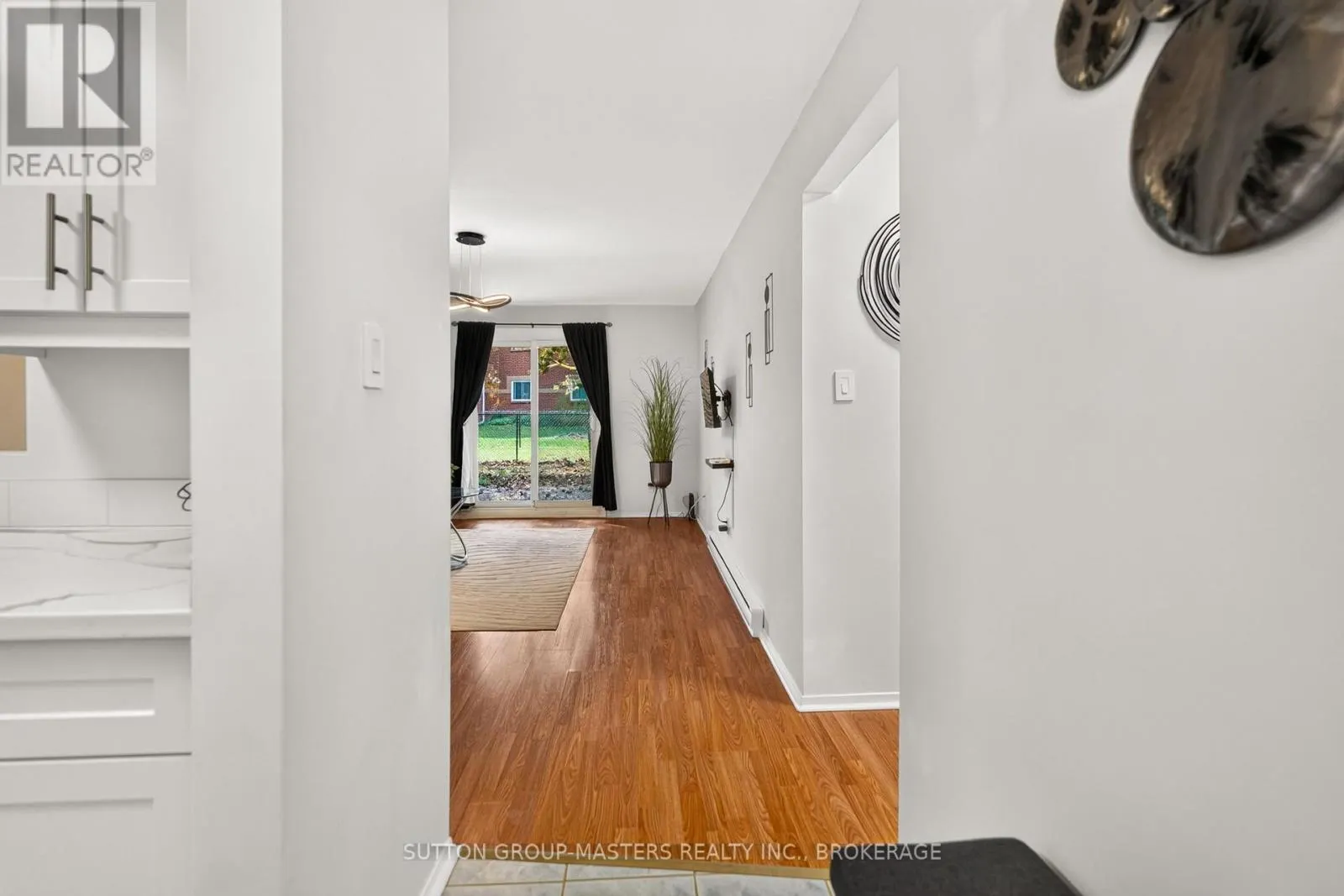 101 - 573 ARMSTRONG ROAD #101