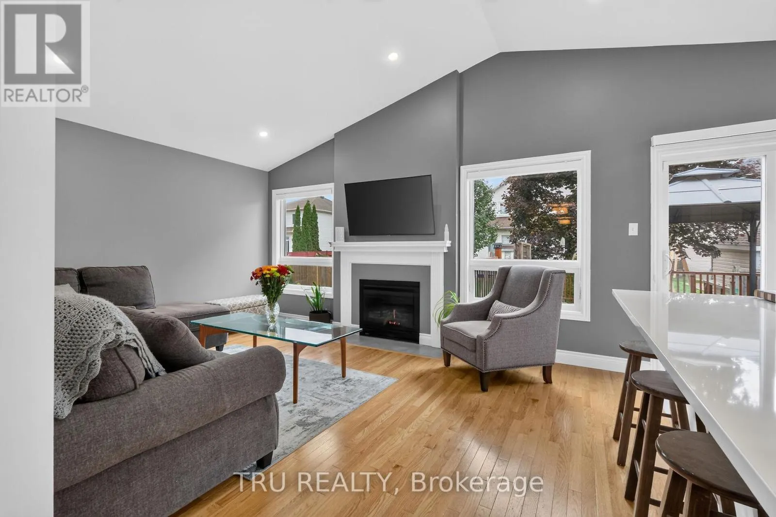 986 SHEENBORO CRESCENT