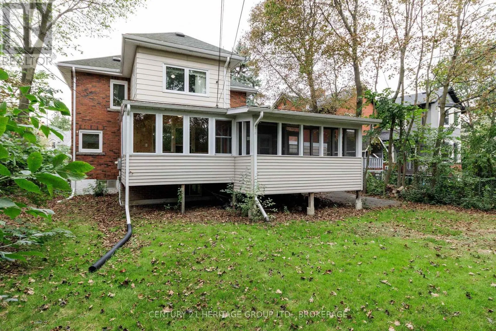 187 COLLEGE STREET