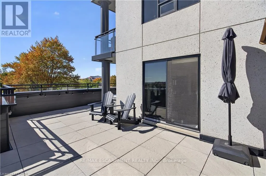 304 - 30 HAMILTON STREET S