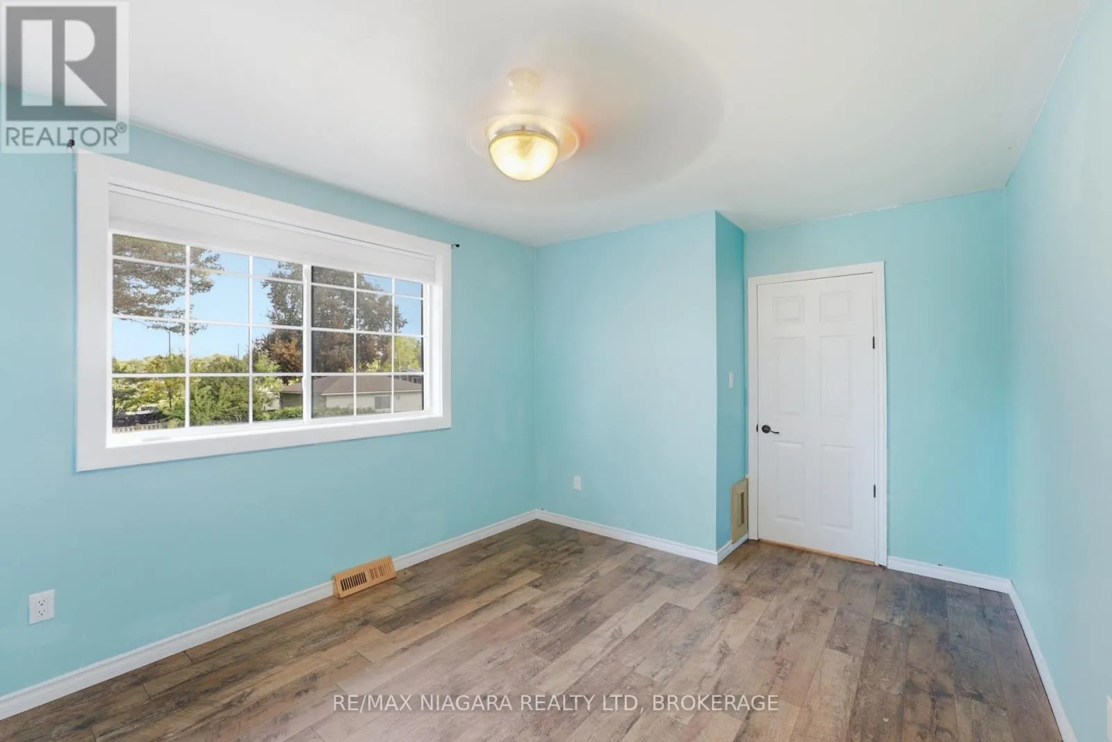 163 CHAMPLAIN DRIVE