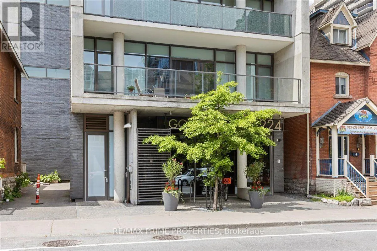 224 LYON STREET N