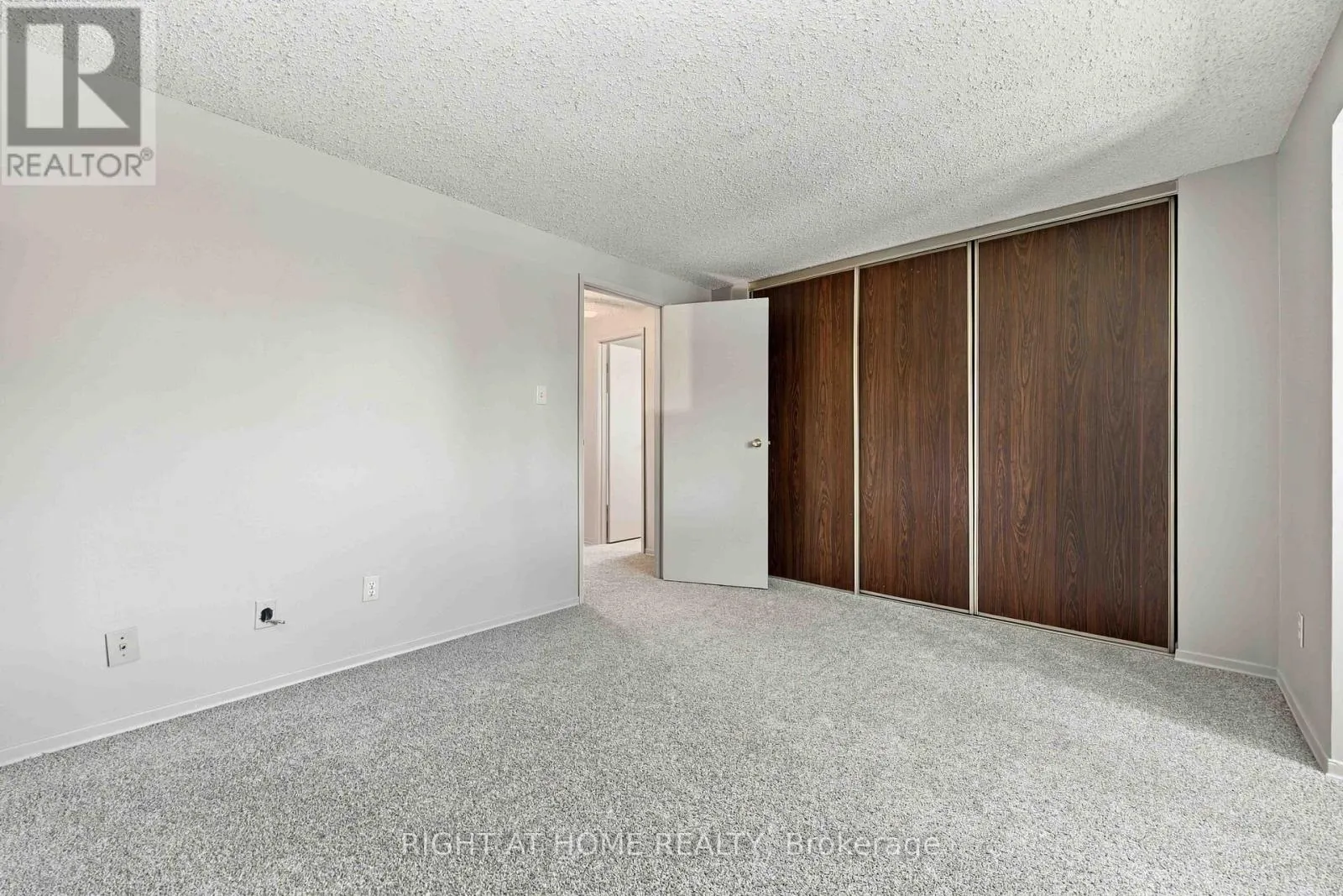51 MAPLESTONE AVENUE