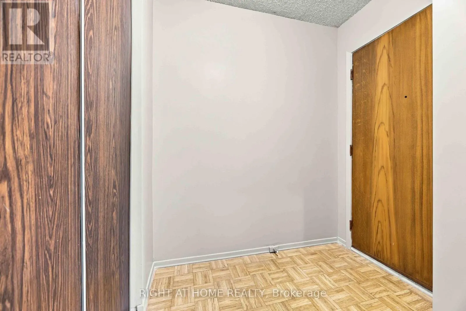 51 MAPLESTONE AVENUE
