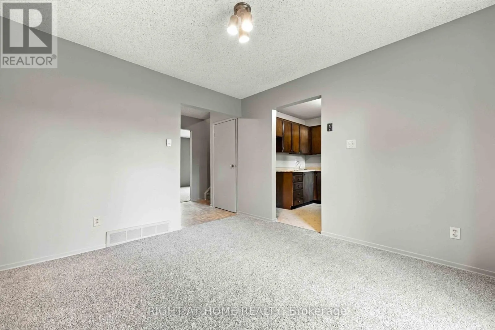 51 MAPLESTONE AVENUE