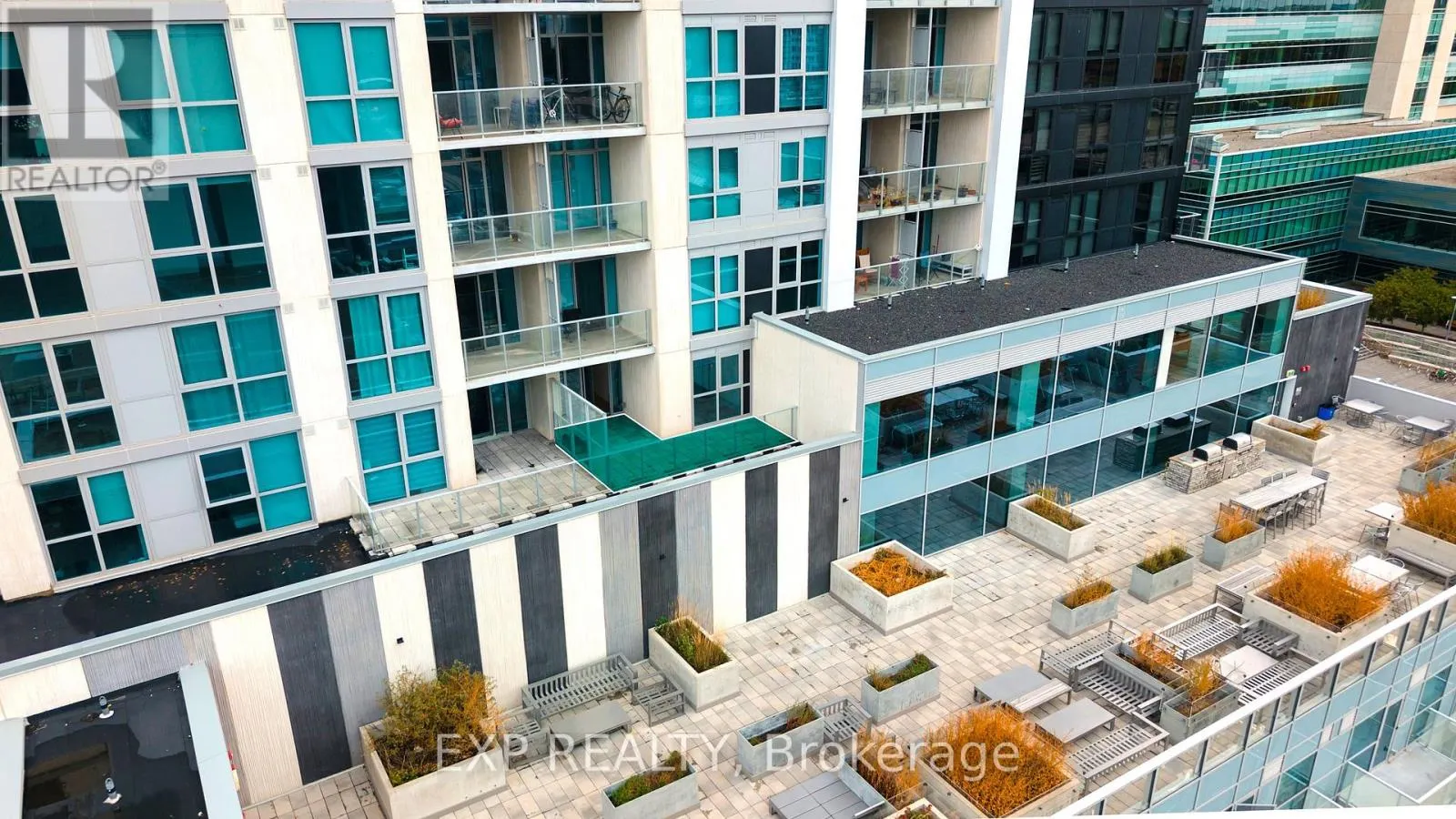 611 - 60 FREDERICK STREET