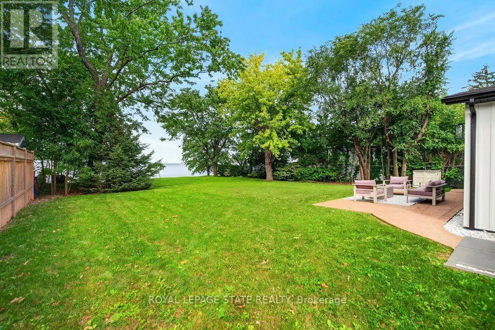 90 LAKESIDE DRIVE