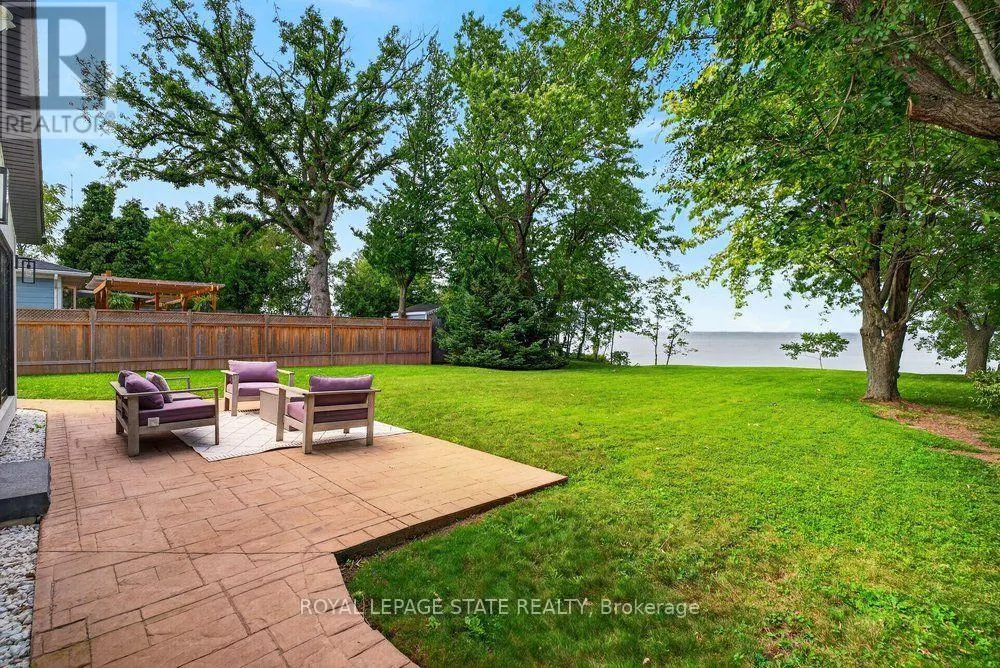 90 LAKESIDE DRIVE