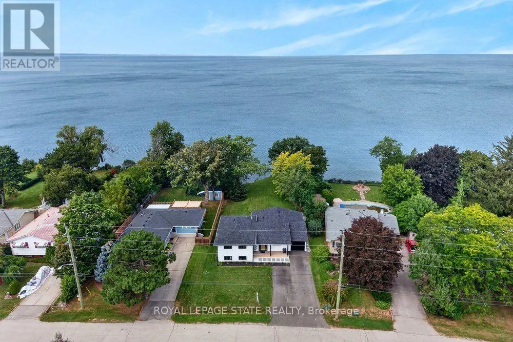 90 LAKESIDE DRIVE