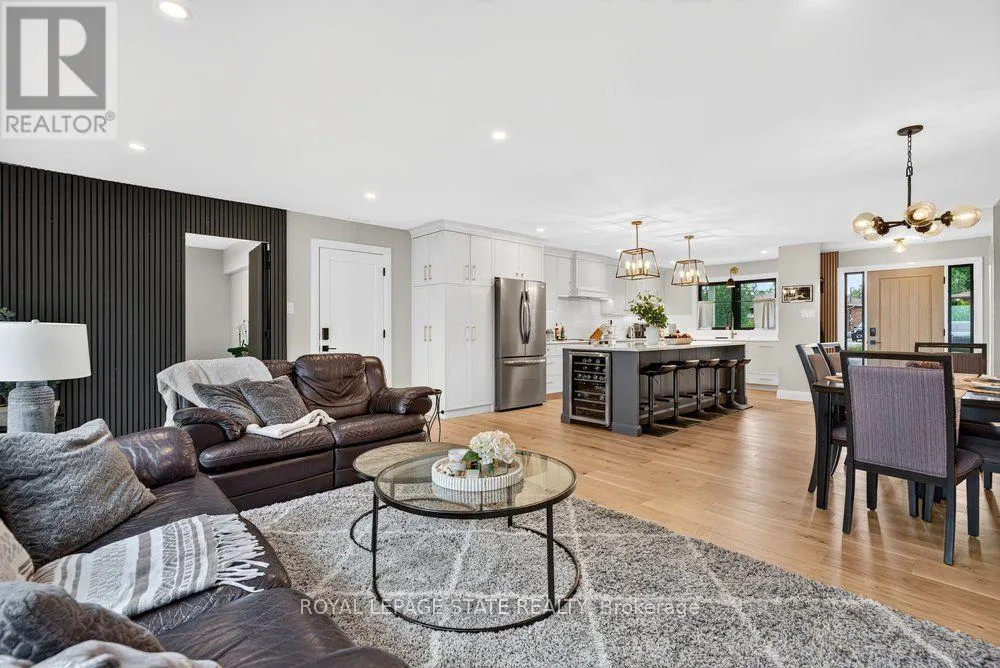 90 LAKESIDE DRIVE