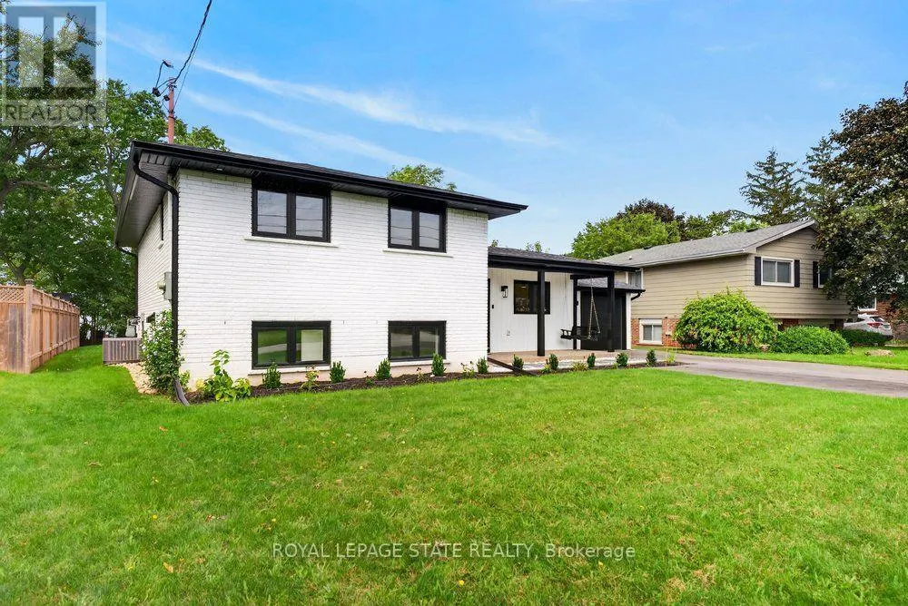 90 LAKESIDE DRIVE