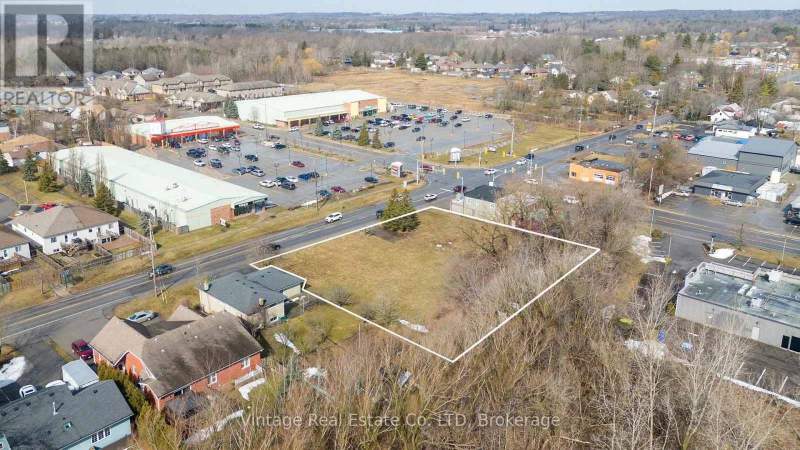592 SOUTH PELHAM ROAD