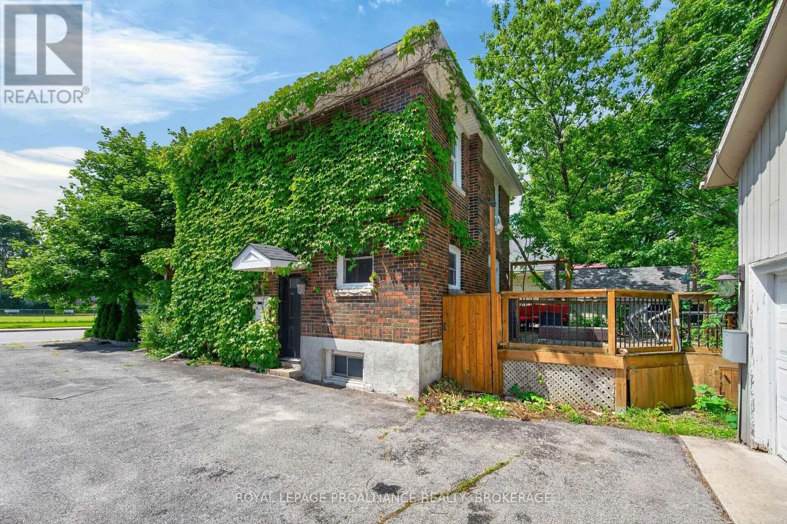 101 NAPIER STREET