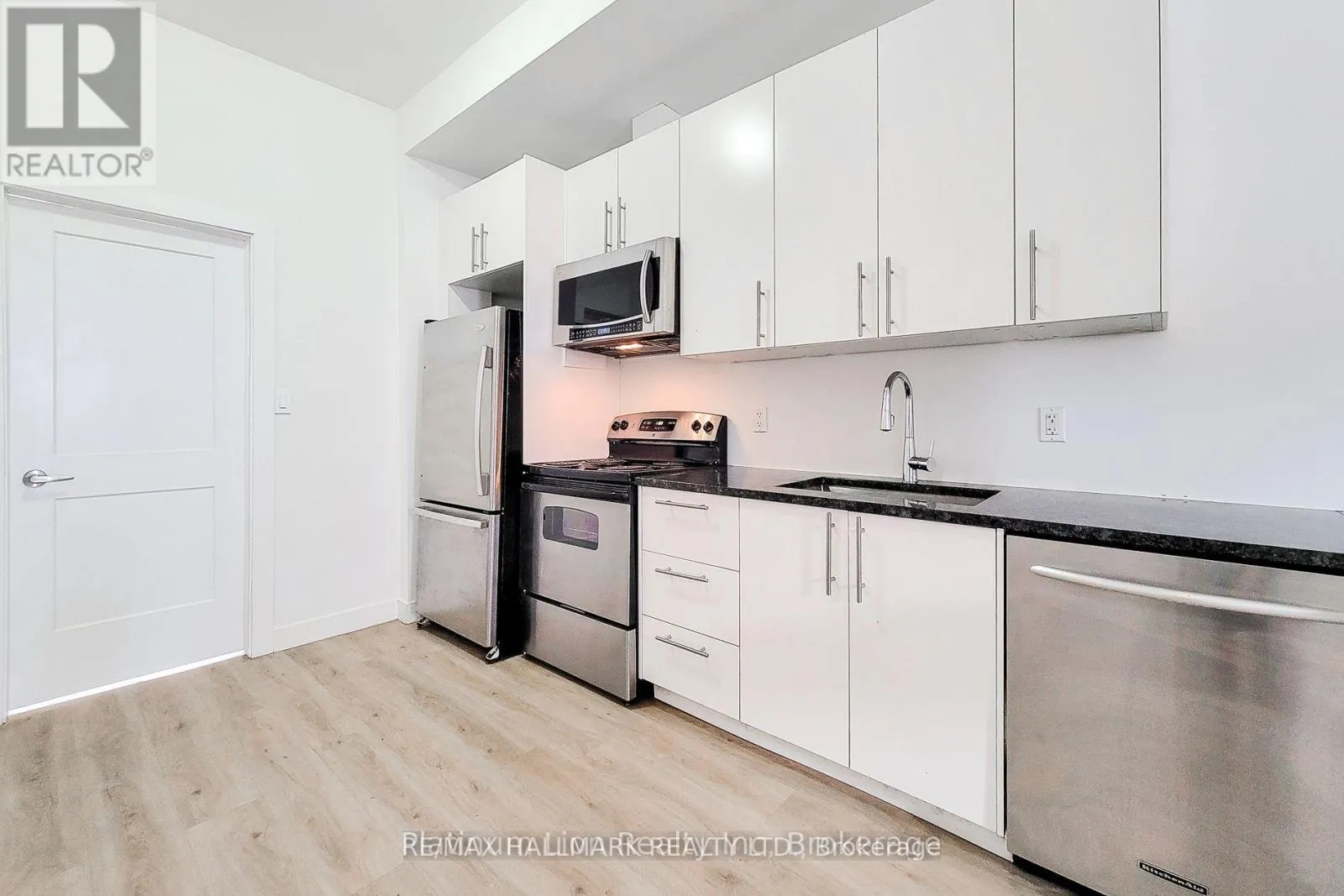 340-342 BARTON STREET E