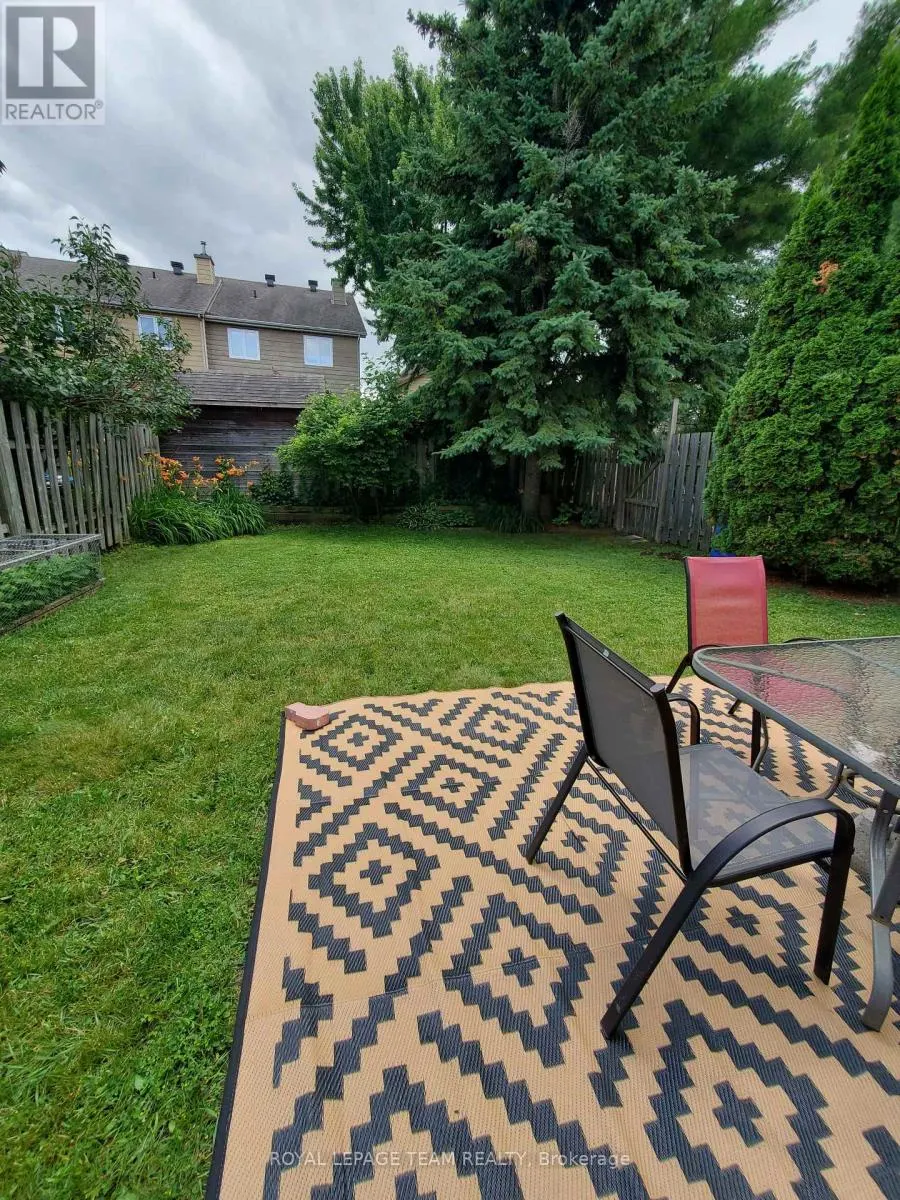 61 MCGIBBON DRIVE
