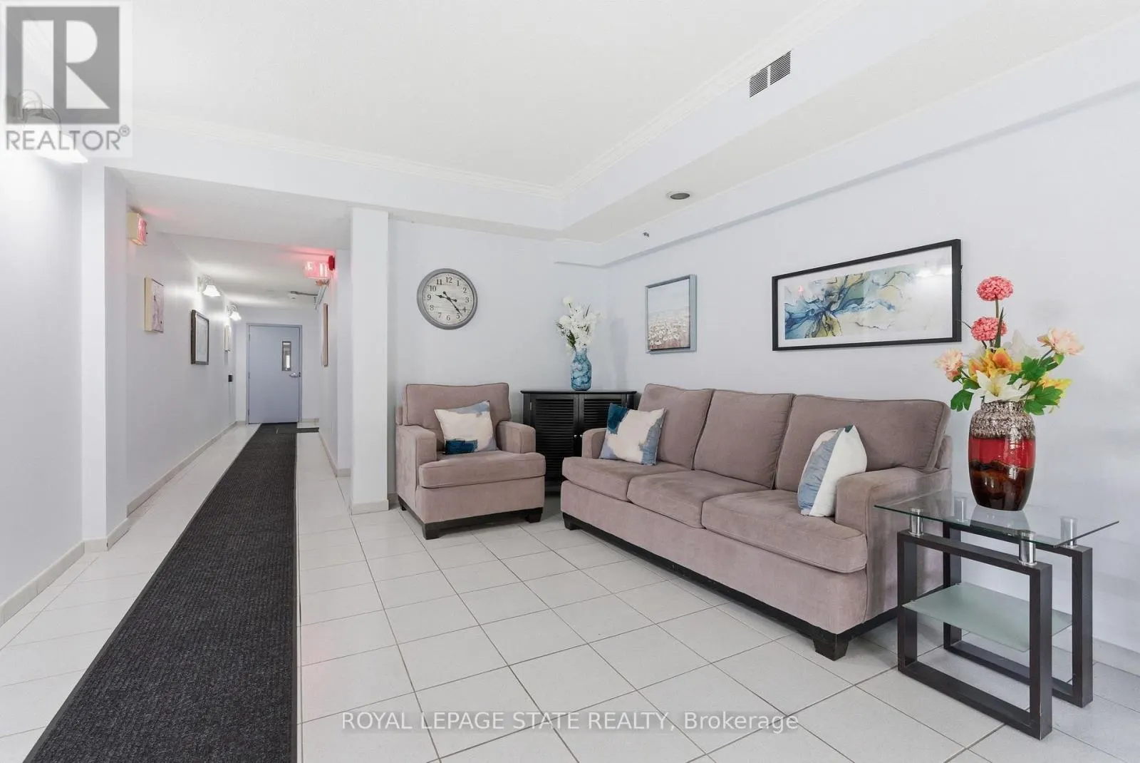 203 - 966 QUEENSTON ROAD