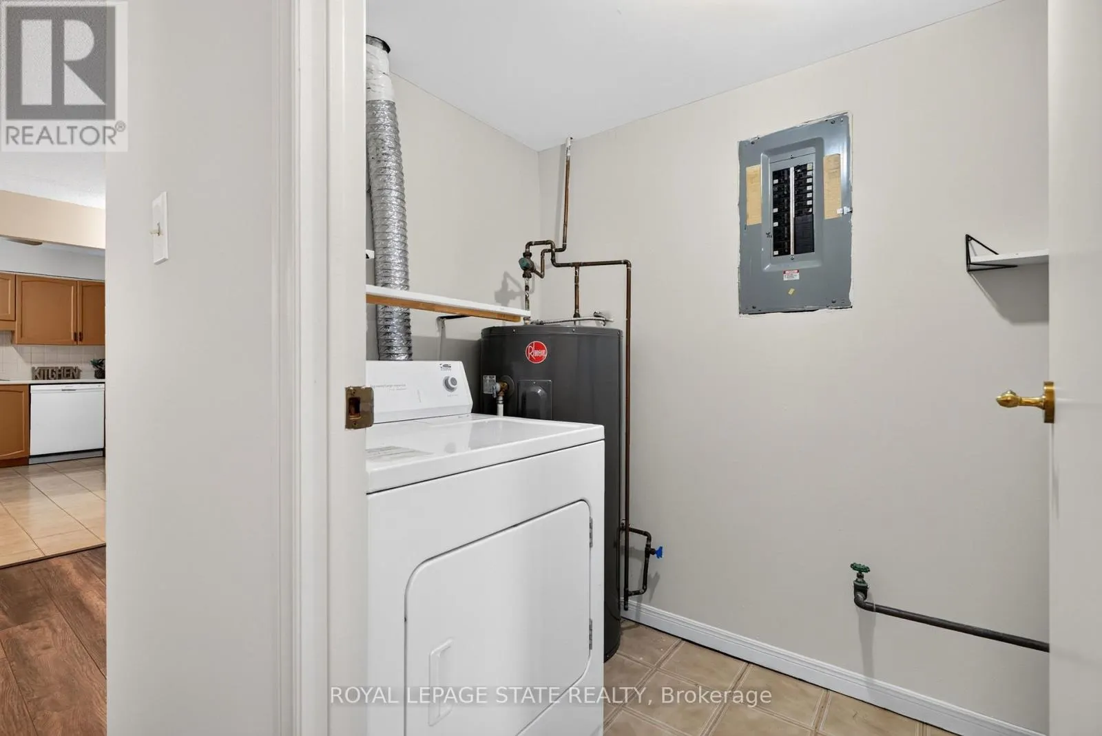 203 - 966 QUEENSTON ROAD