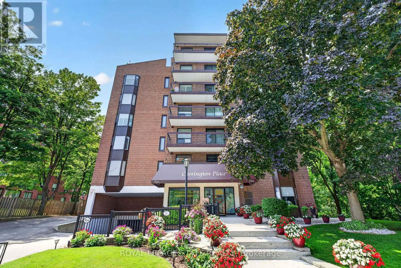203 - 966 QUEENSTON ROAD