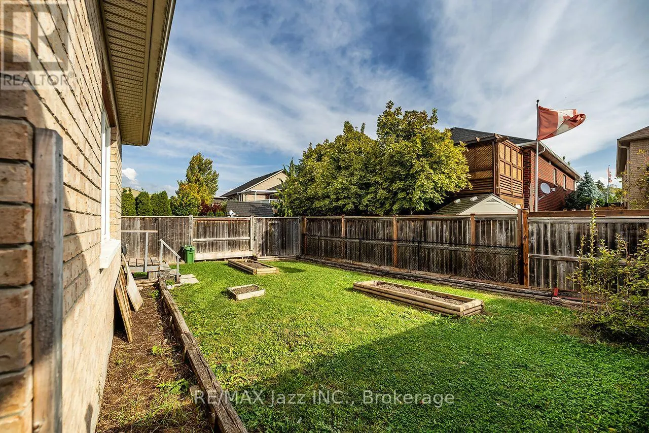 10 MILNER COURT