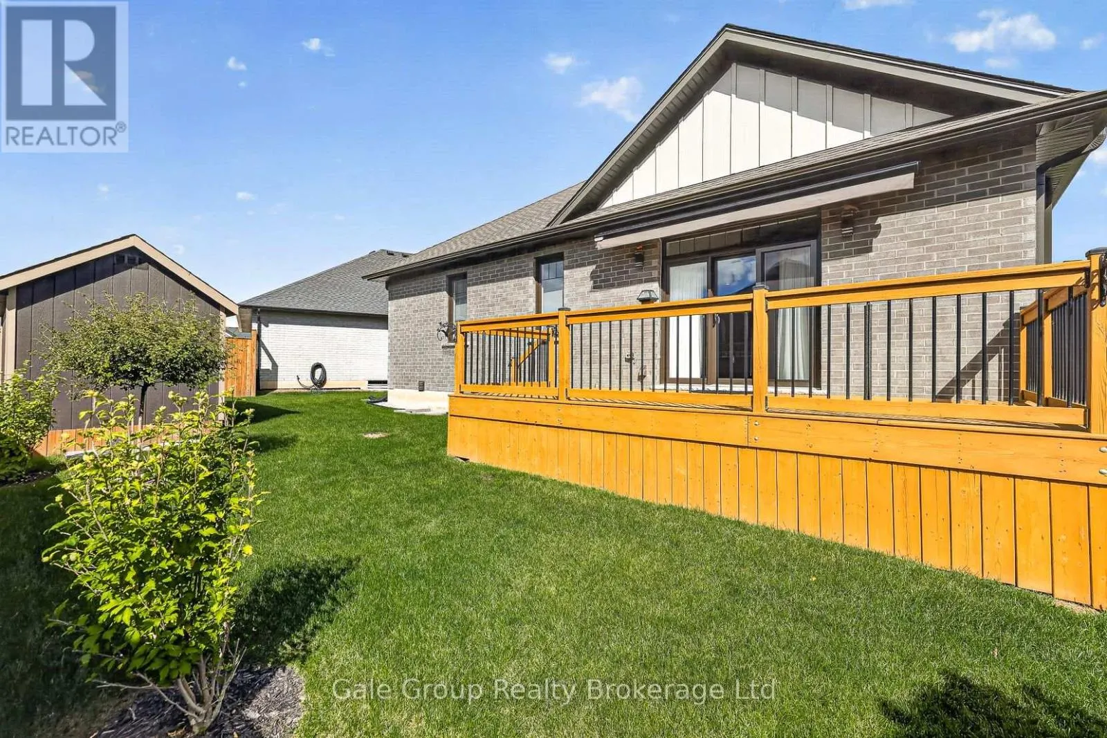 3 EVERGREEN COURT