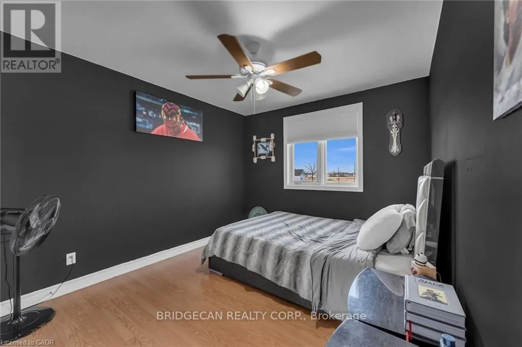 283 SECOND ROAD E