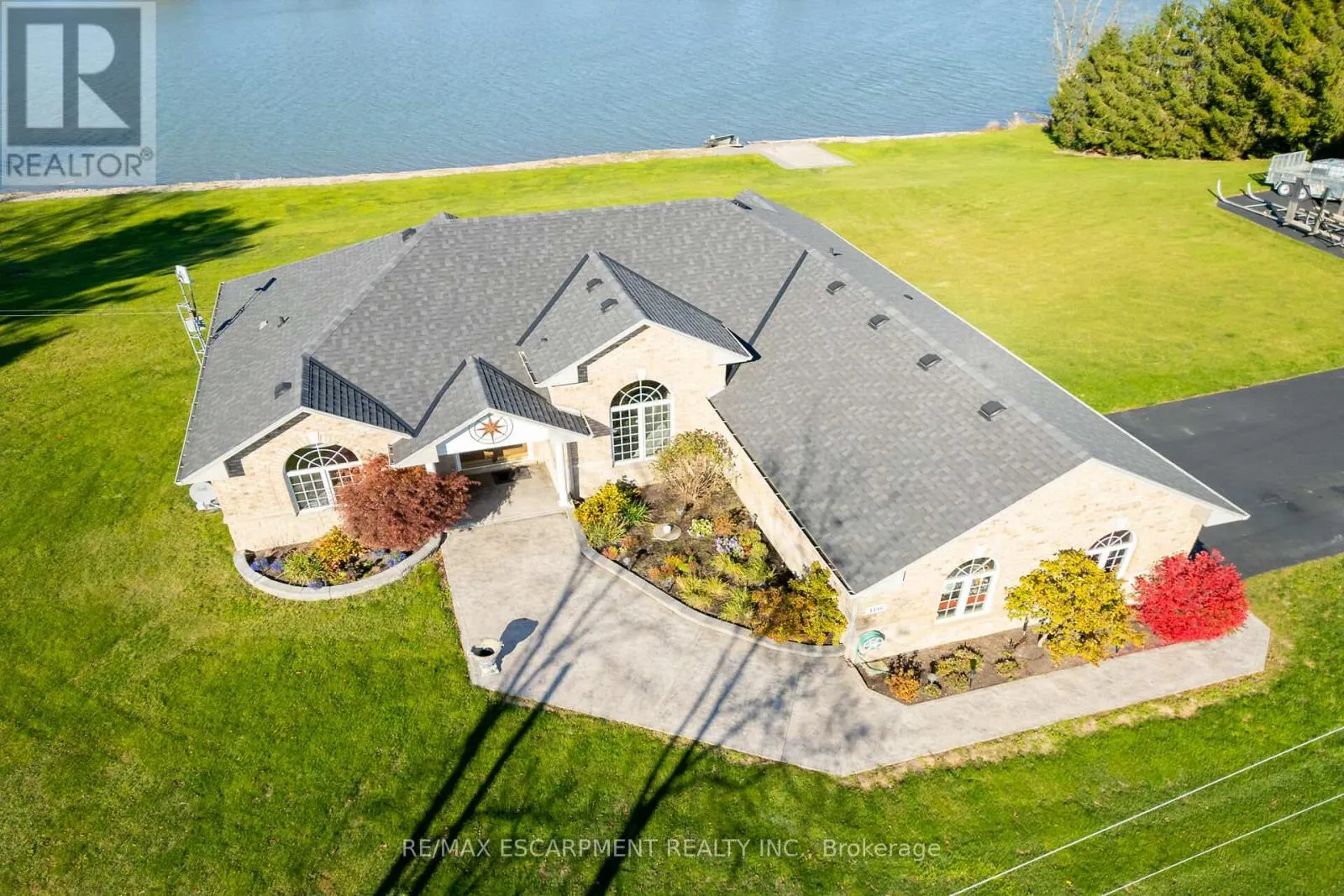1140 RIVER ROAD