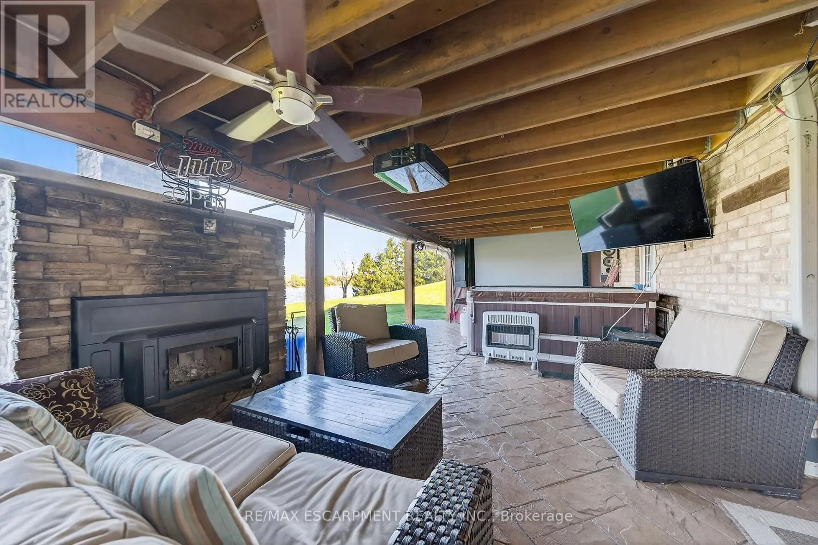 1140 RIVER ROAD
