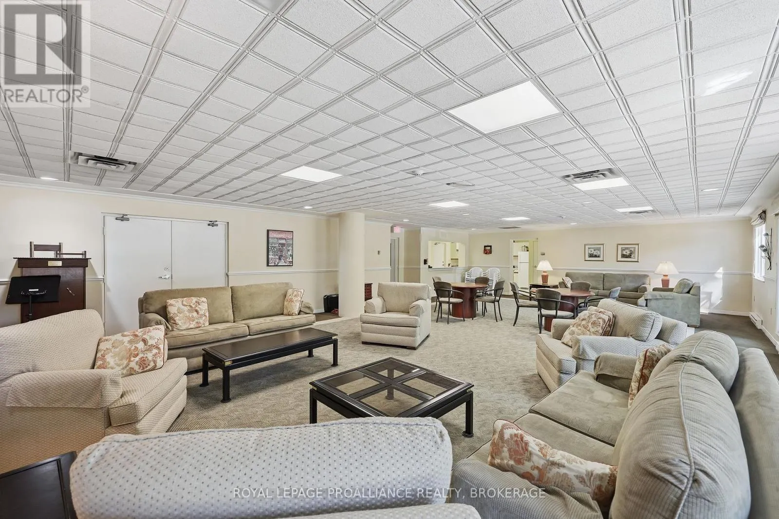406 - 115 BARRETT COURT #406