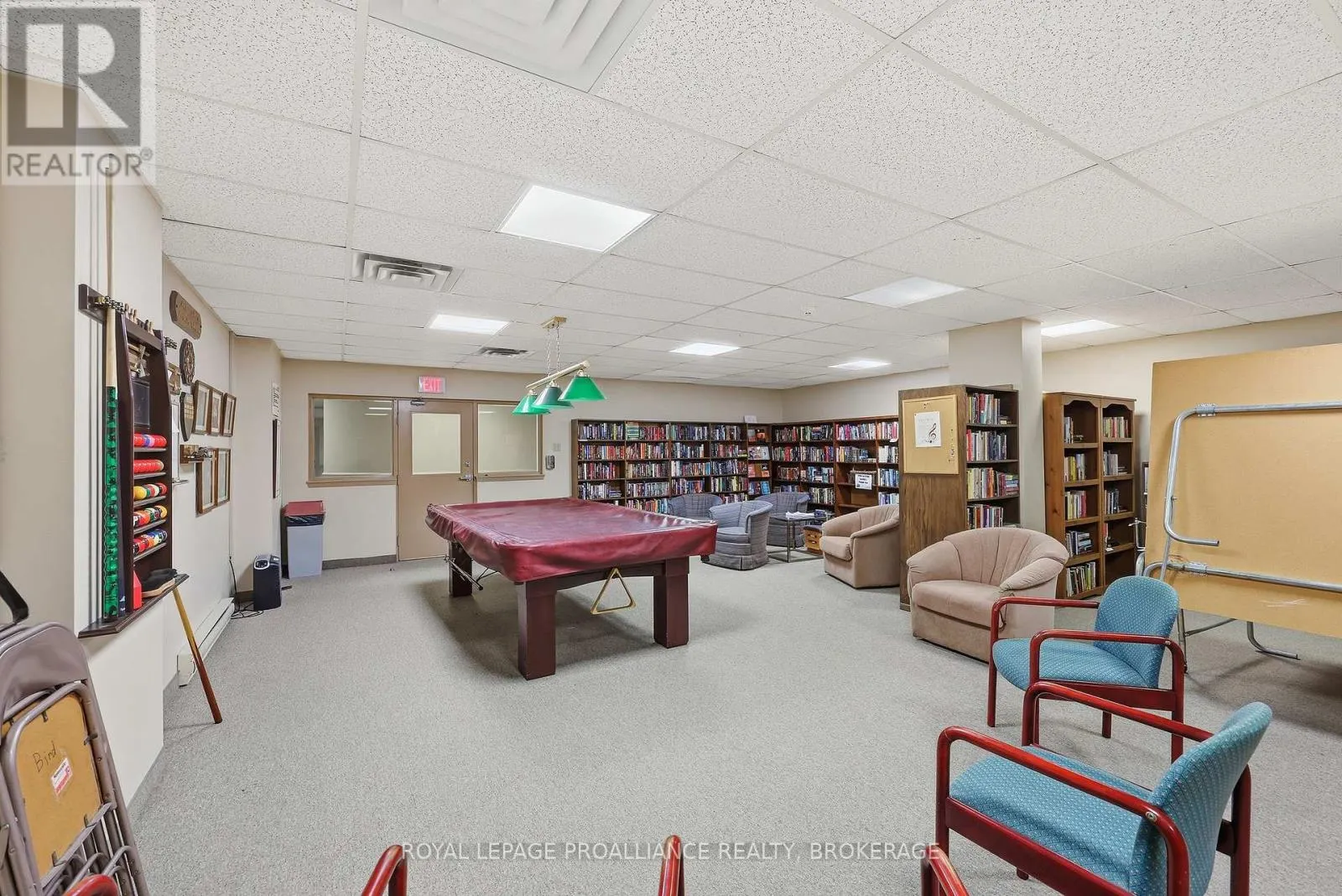 406 - 115 BARRETT COURT #406