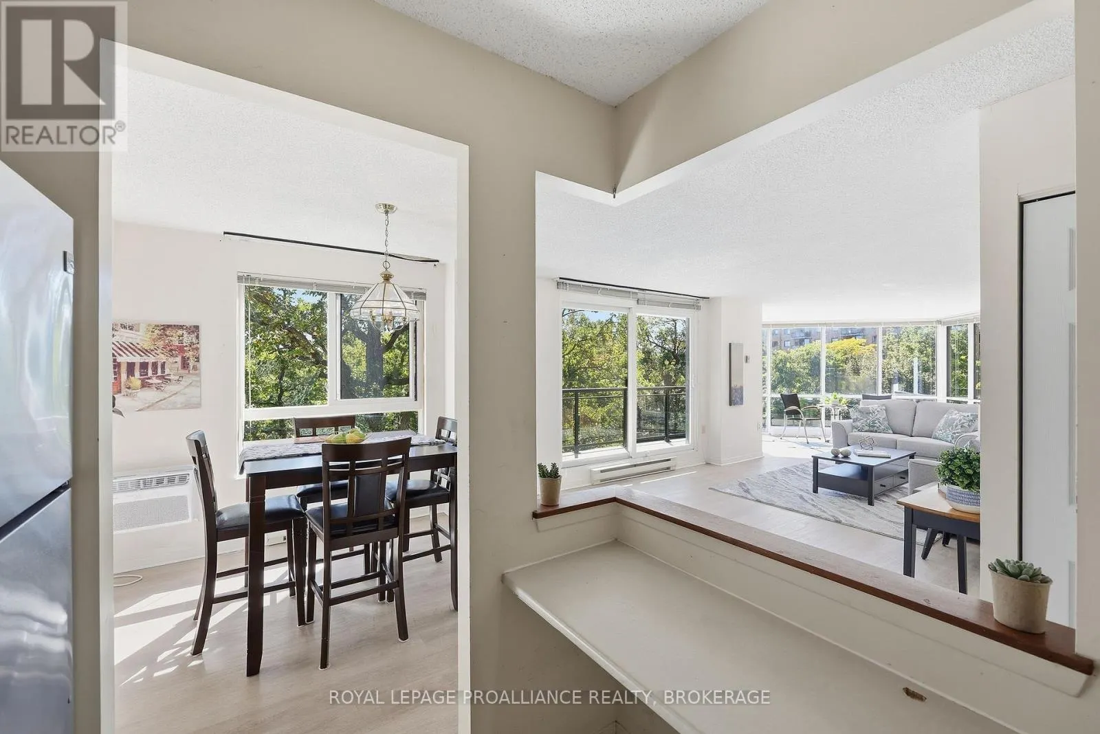 406 - 115 BARRETT COURT #406