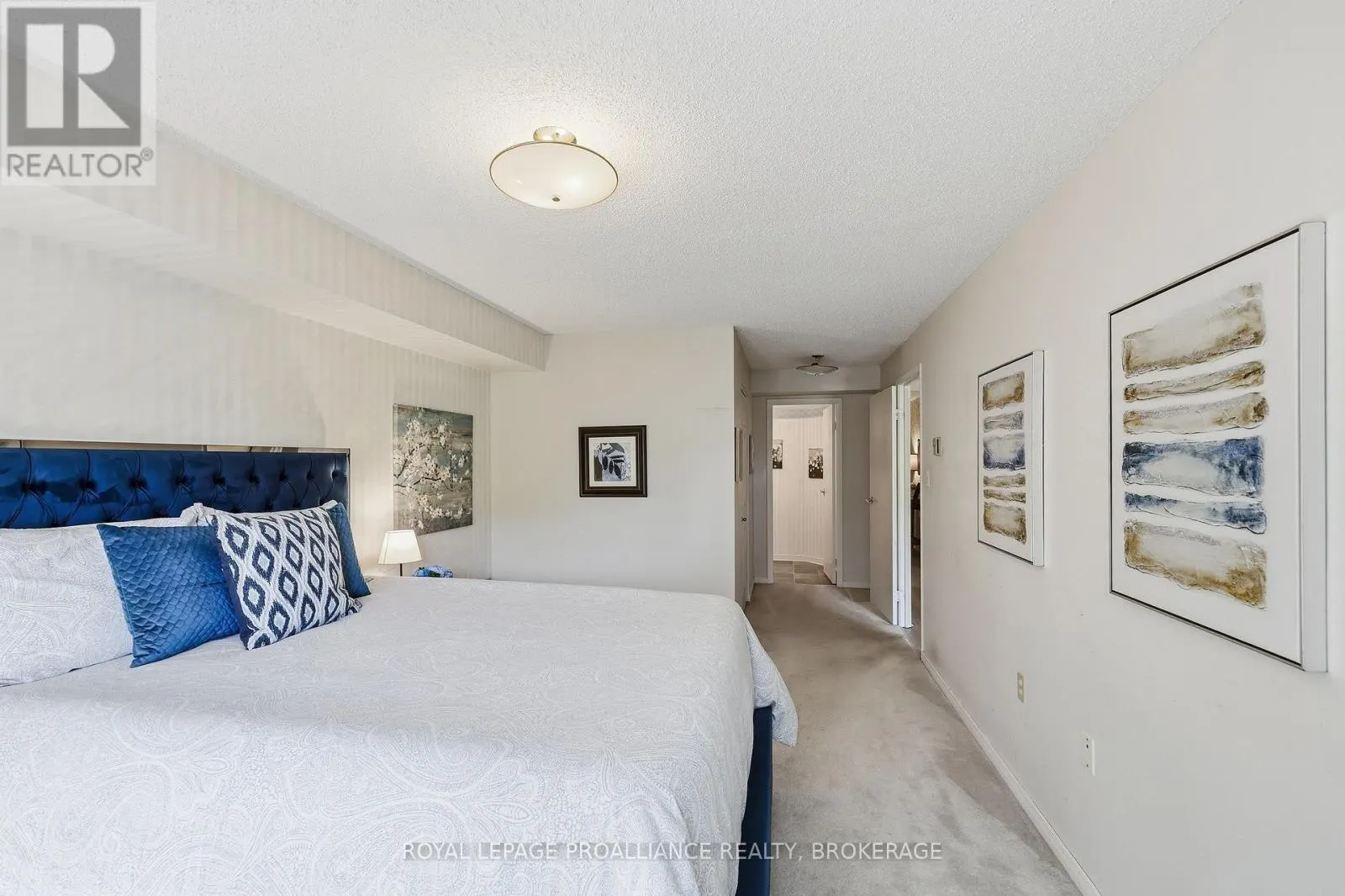 406 - 115 BARRETT COURT #406