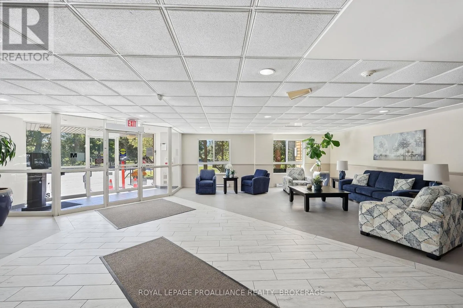 406 - 115 BARRETT COURT #406