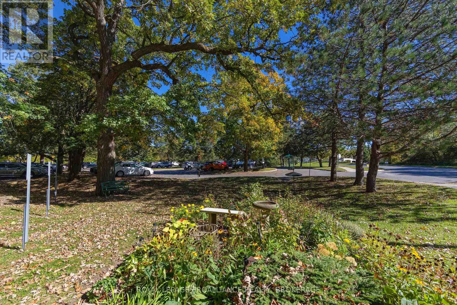 406 - 115 BARRETT COURT #406