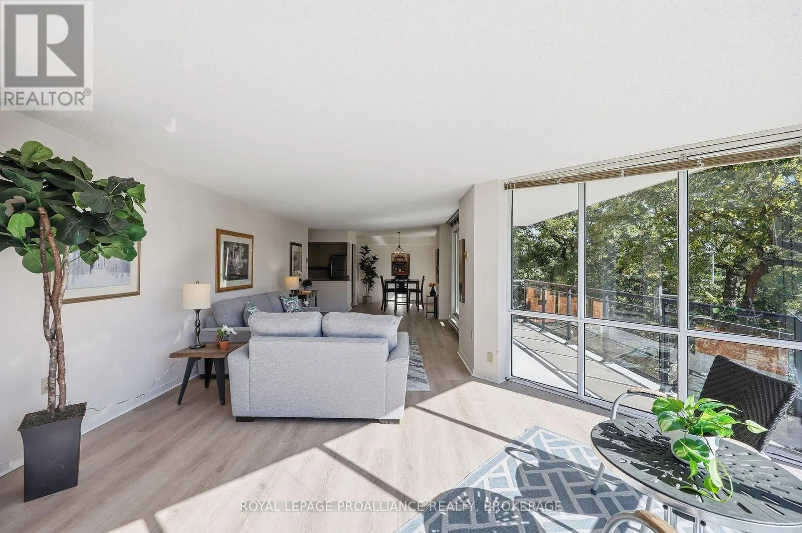 406 - 115 BARRETT COURT #406
