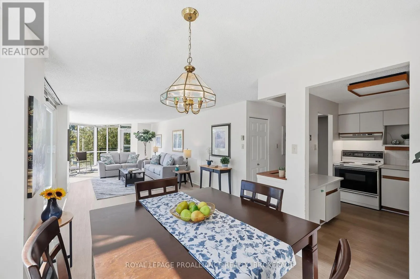 406 - 115 BARRETT COURT #406