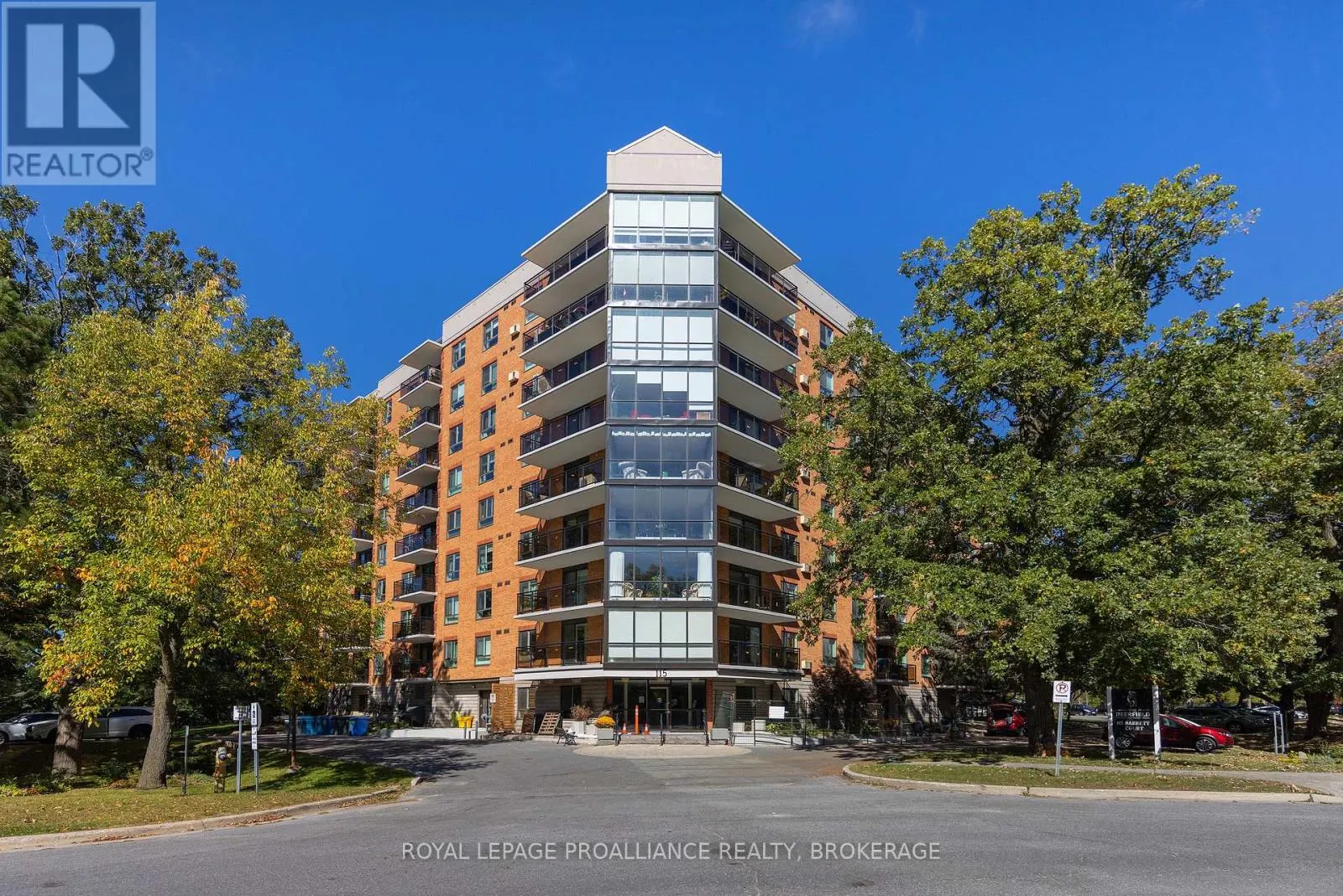 406 - 115 BARRETT COURT #406