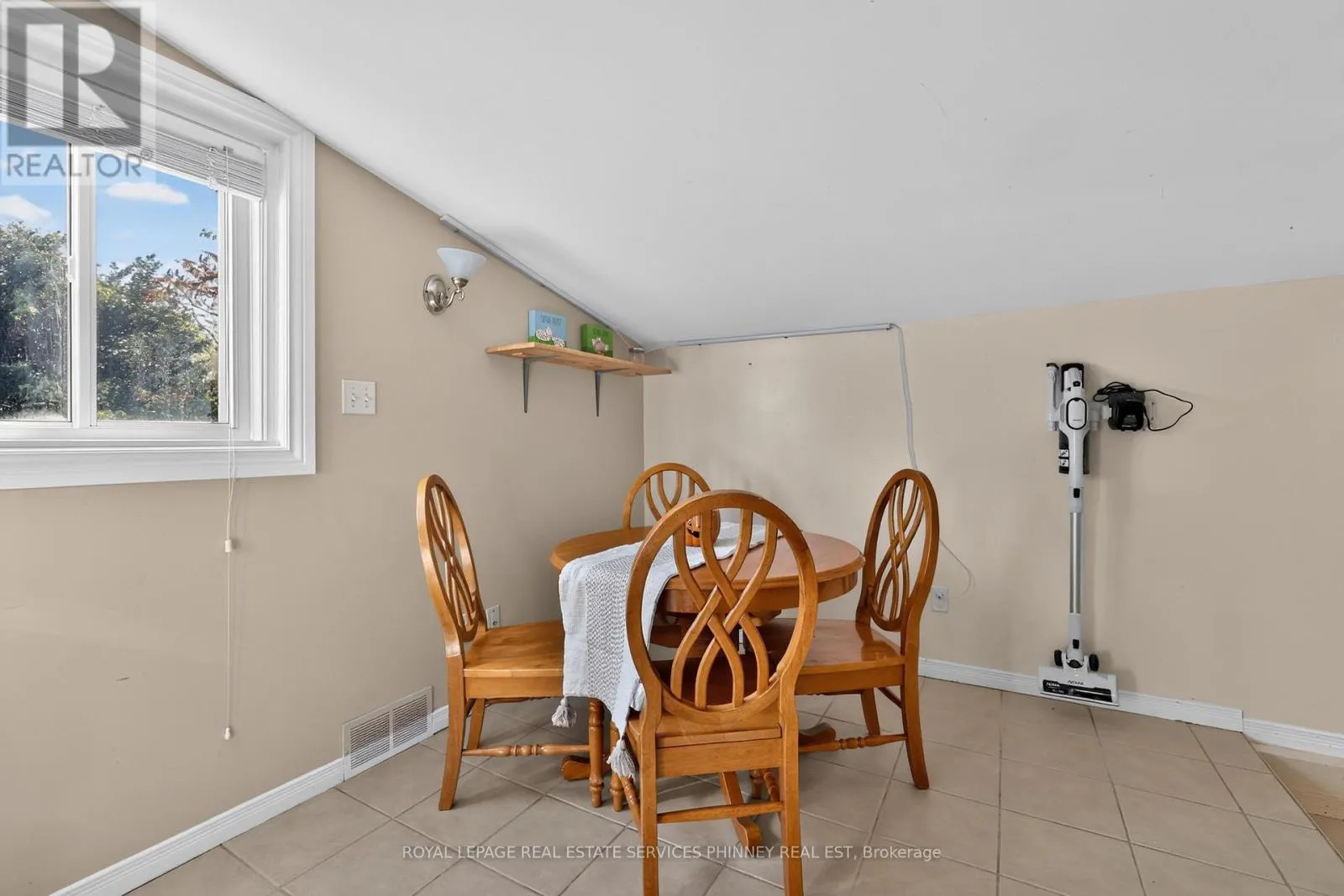 715 SOUTH PELHAM ROAD