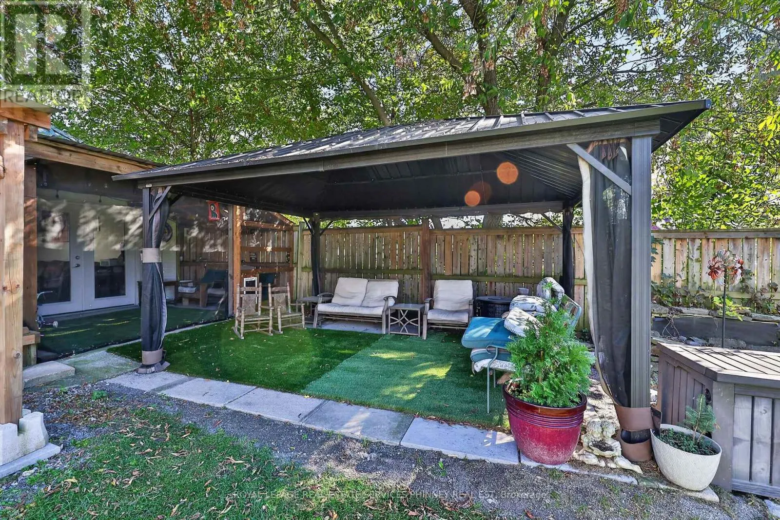 715 SOUTH PELHAM ROAD